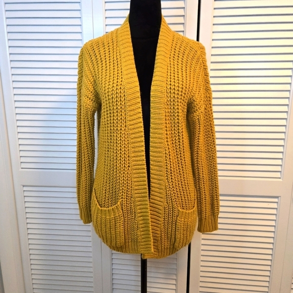 Forever 21 Sweaters - Forever 21 Chunky Cableknit Oversized Sweater SMALL Mustard Gold Yellow